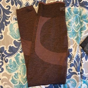 Victoria’s Secret leggings